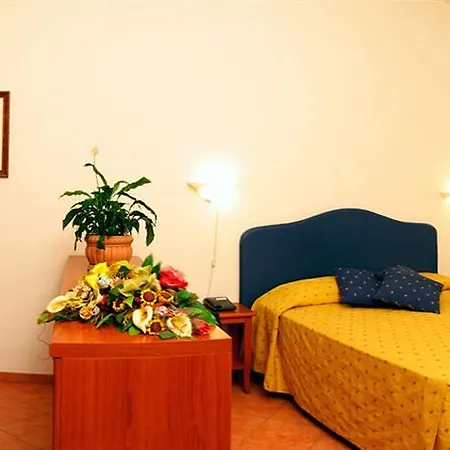 San Pietro La Corte فندق 3*